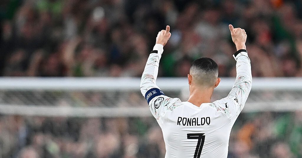 These Stars Bid Farewell… These Stars Bid Farewell…