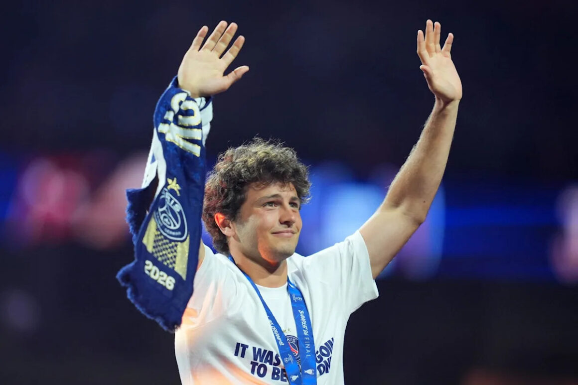 PSG Midfielder Addresses… PSG Midfielder Addresses…