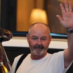 Steve Clarke resigns as…