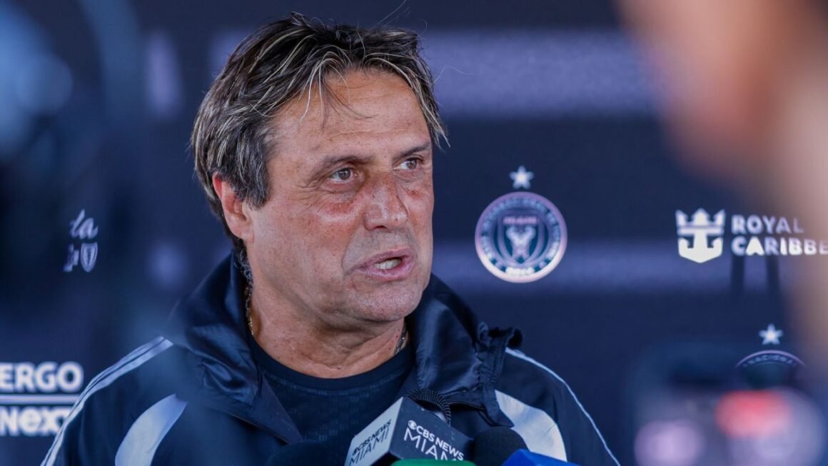 Sources: Hoyos to Remain…