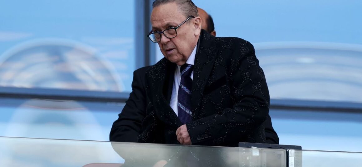 West Ham chief resigns…