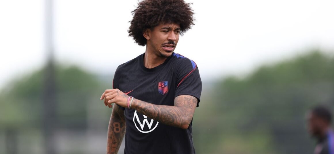 U.S. Defender Richards…