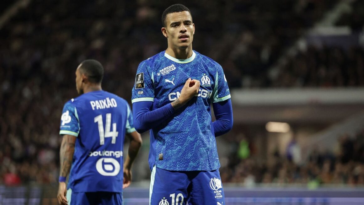 Transfer Rumors: Roma Set… Transfer Rumors: Roma Set…