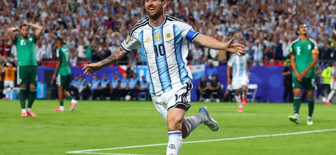 🎩 Mens World Cup Hat…