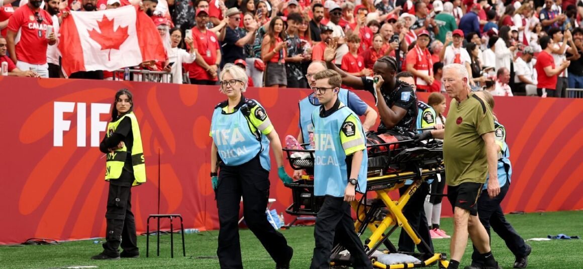 Canadas Koné stretchered… Canadas Koné stretchered…