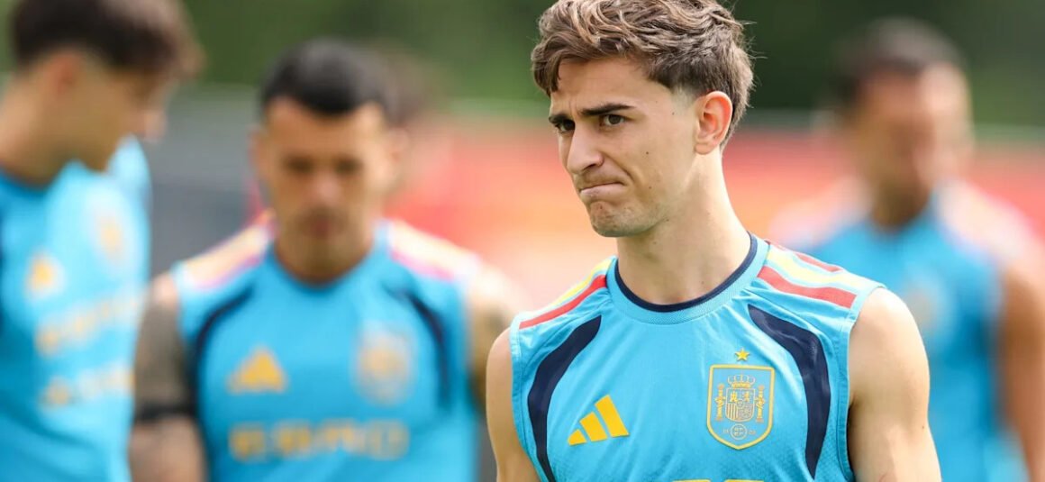 Barcelona Midfielder… Barcelona Midfielder…
