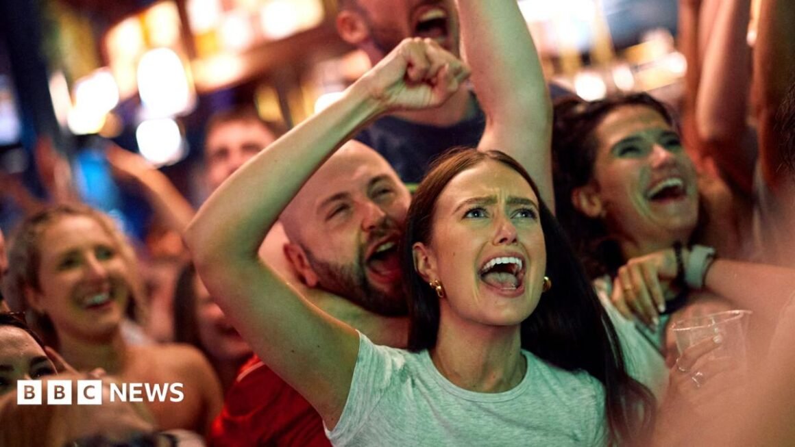 Pubs granted 5am closing… Pubs granted 5am closing…