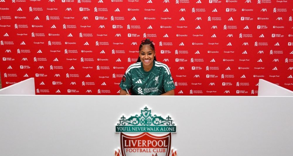 Liverpool Sign Manchester… Liverpool Sign Manchester…