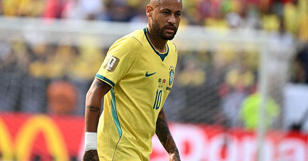 Neymar Hits Back at Poker… Neymar Hits Back at Poker…