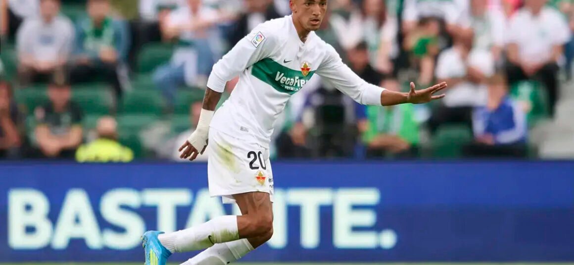 Bournemouth Signs Former…