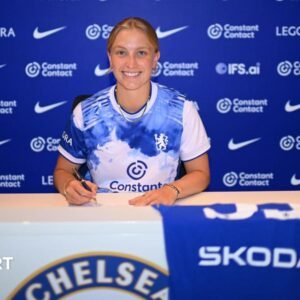 Chelsea tie down Beever Chelsea tie down Beever