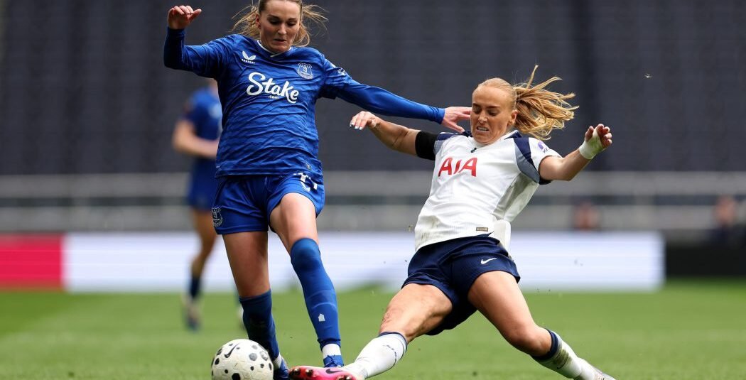Everton Renew Gallis…