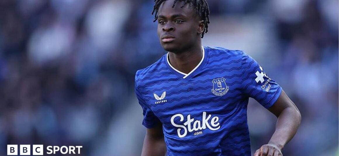 Everton finalise £24m… Everton finalise £24m…