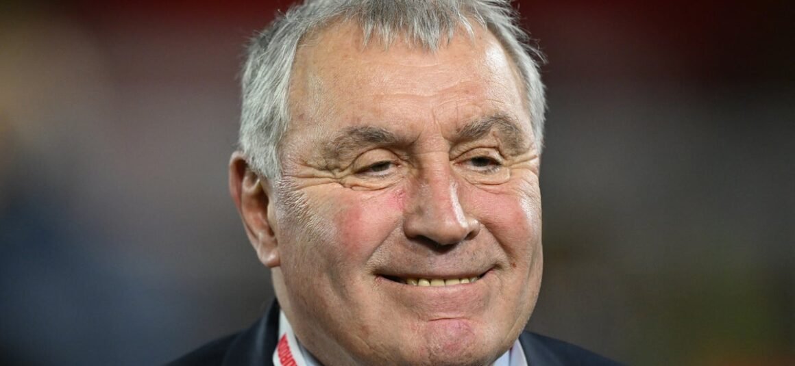 Peter Shilton Declares He… Peter Shilton Declares He…