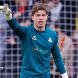 Doncaster Rovers sign… Doncaster Rovers sign…