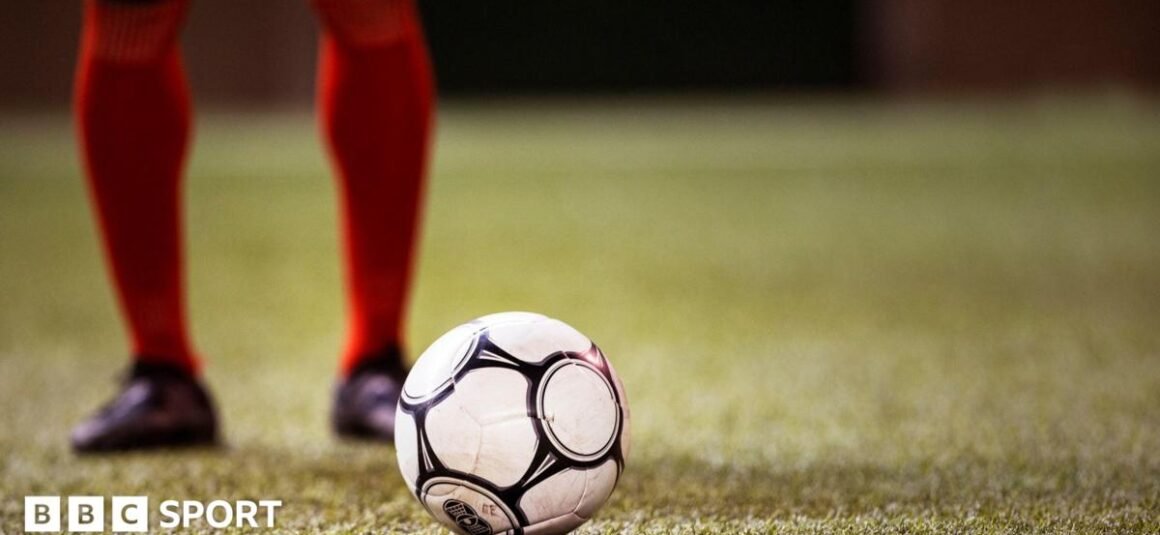 Study: Football players…