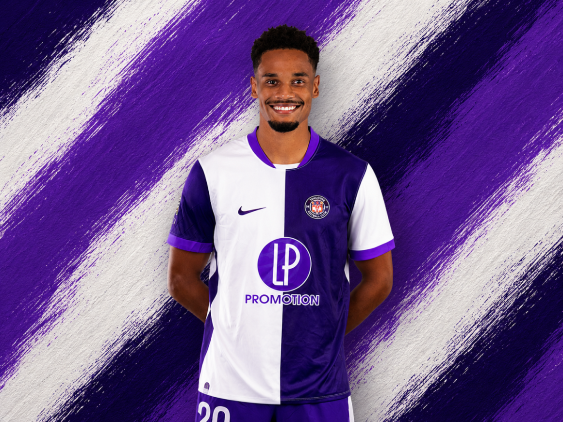 Hull City Submit £22.3m… Hull City Submit £22.3m…