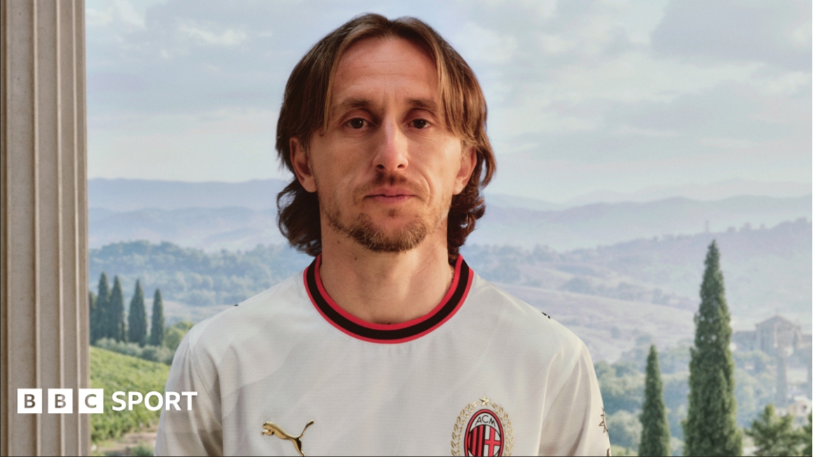 Luka Modric, 40, Signs One