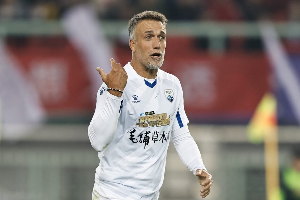 Batistuta taunts Italy but… Batistuta taunts Italy but…