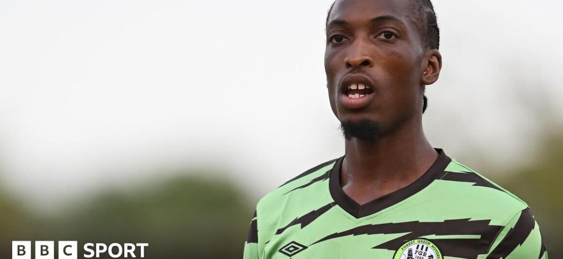 Hearts seal deal to sign…