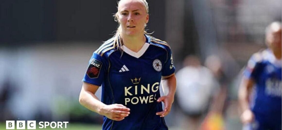 Everton finalize deal to… Everton finalize deal to…