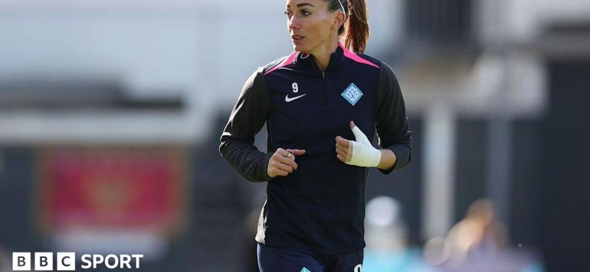 Injured Kosovare Asllani… Injured Kosovare Asllani…