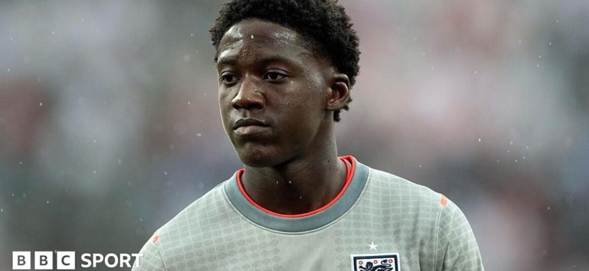 Wayne Rooney says Kobbie…