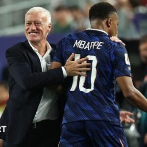 Deschamps reshapes… Deschamps reshapes…