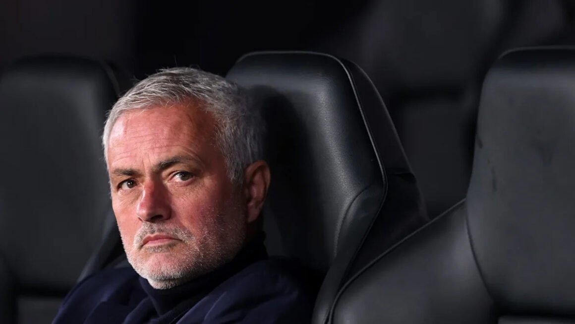 Real Madrid Halts Midfield… Real Madrid Halts Midfield…