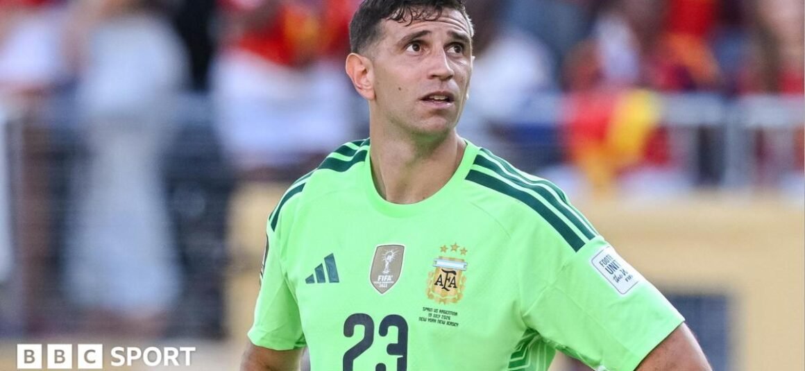 Emi Martinez could step…