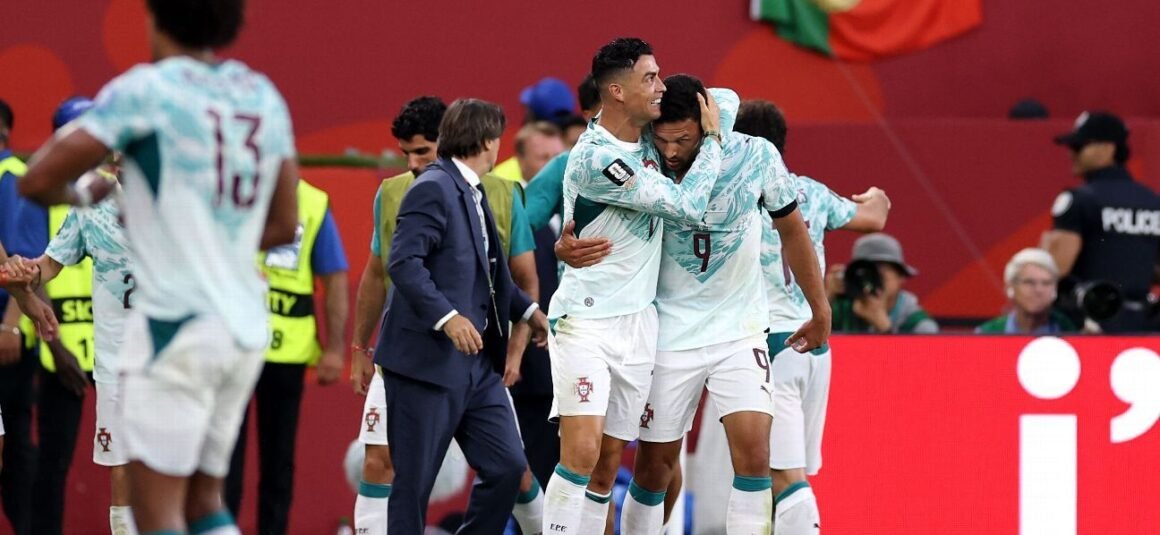 Portugal clinch dramatic… Portugal clinch dramatic…
