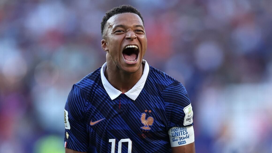 Mbappé criticizes… Mbappé criticizes…
