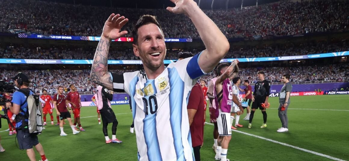 Messi lauds Argentinas… Messi lauds Argentinas…