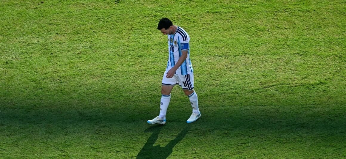Messi and Scaloni… Messi and Scaloni…