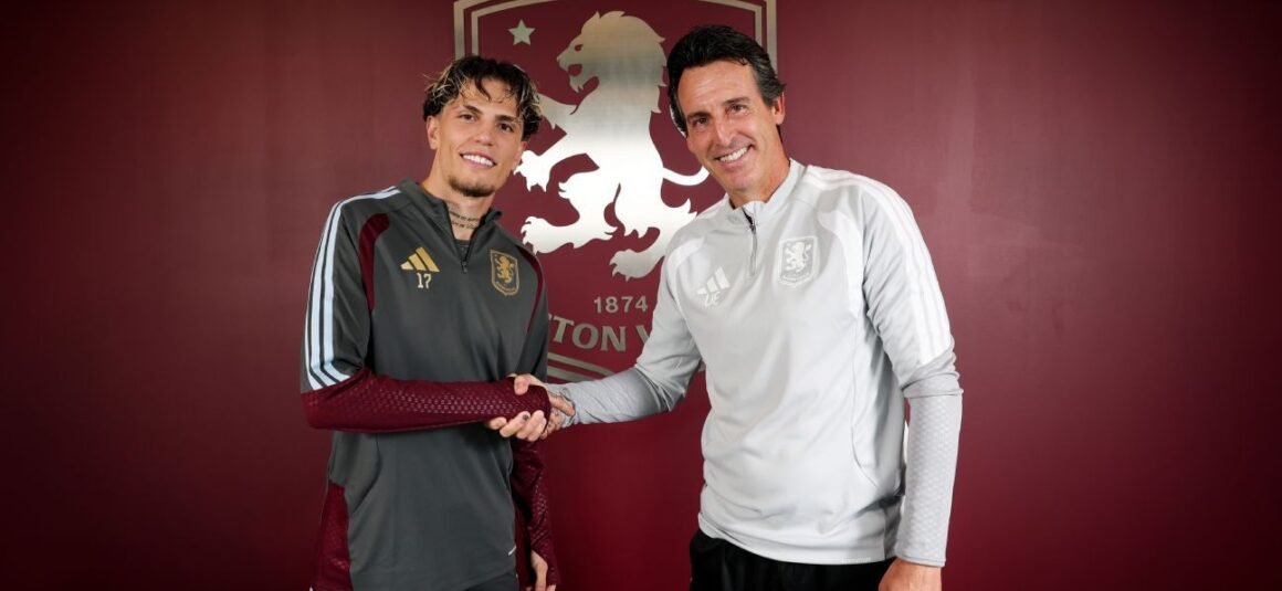 Garnacho Signs with Aston…