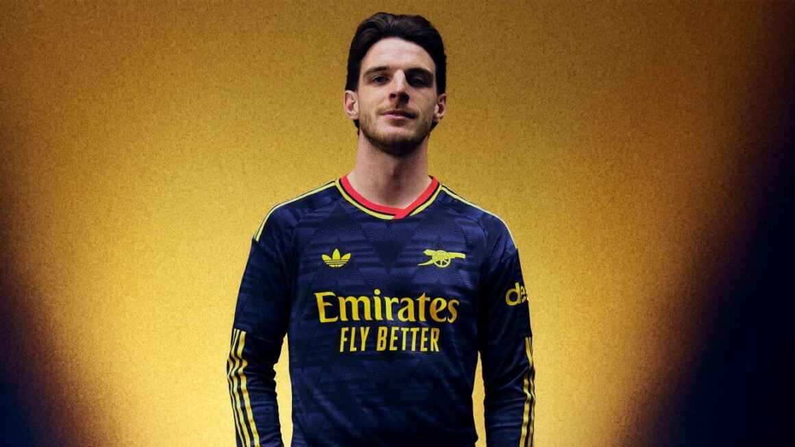 Arsenals New Away Kit… Arsenals New Away Kit…
