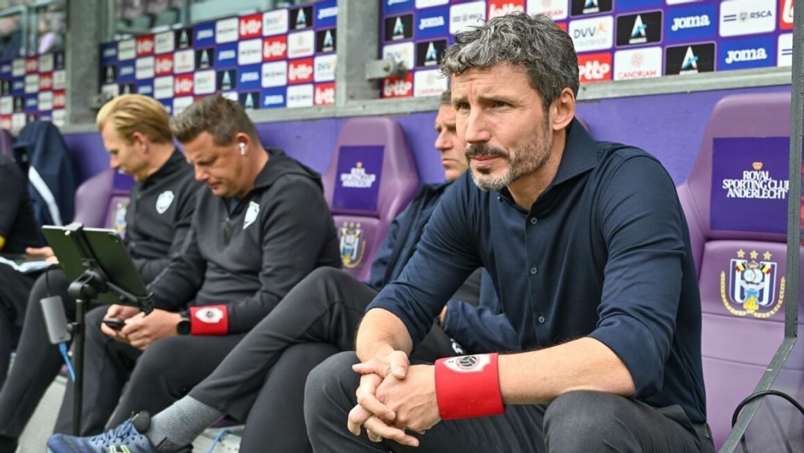 Van Bommel Set to Replace… Van Bommel Set to Replace…