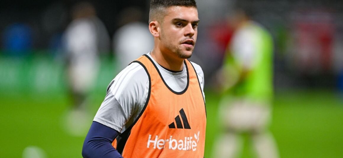 Brazil court bans player… Brazil court bans player…