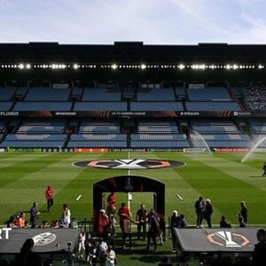 Pitch fungus forces… Pitch fungus forces…