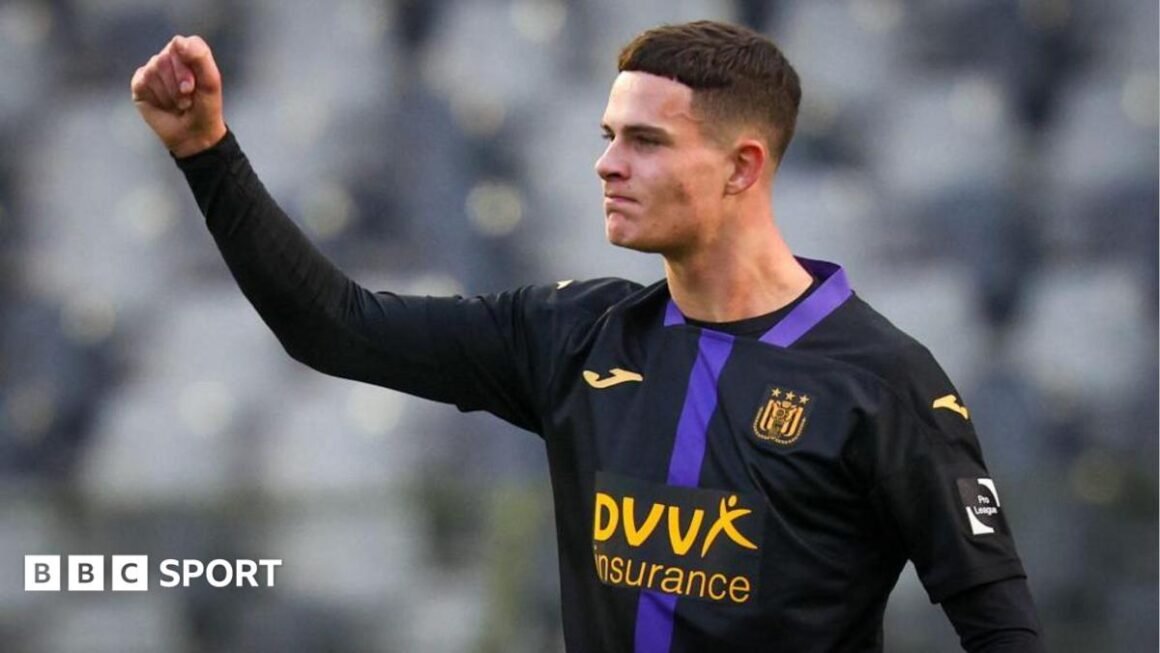 Sevilla nearing £7.9m… Sevilla nearing £7.9m…