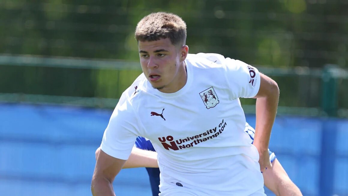 Boston Sign Former Derby… Boston Sign Former Derby…