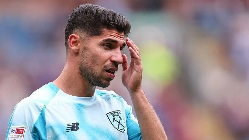 West Ham condemn divisive… West Ham condemn divisive…