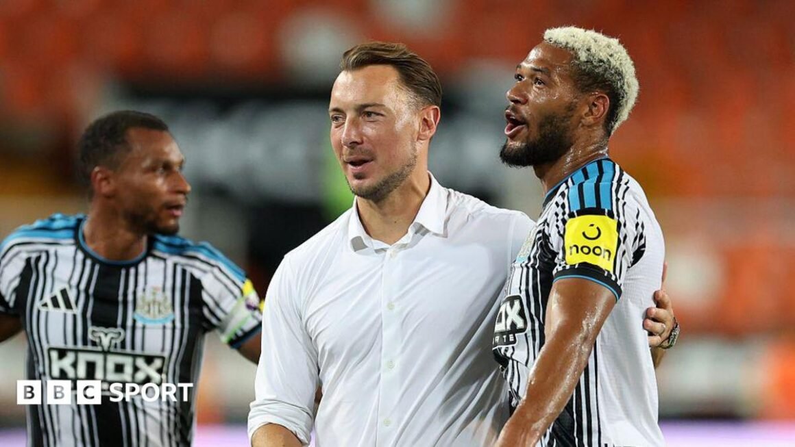 Newcastle kick off… Newcastle kick off…