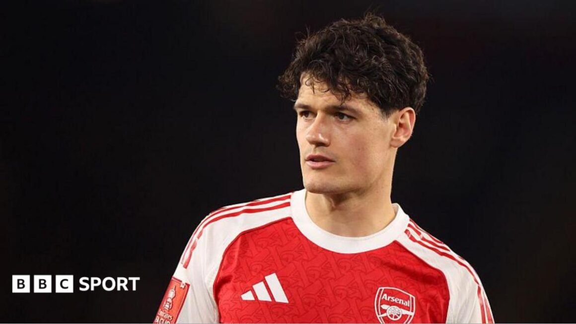 Arsenals Christian… Arsenals Christian…