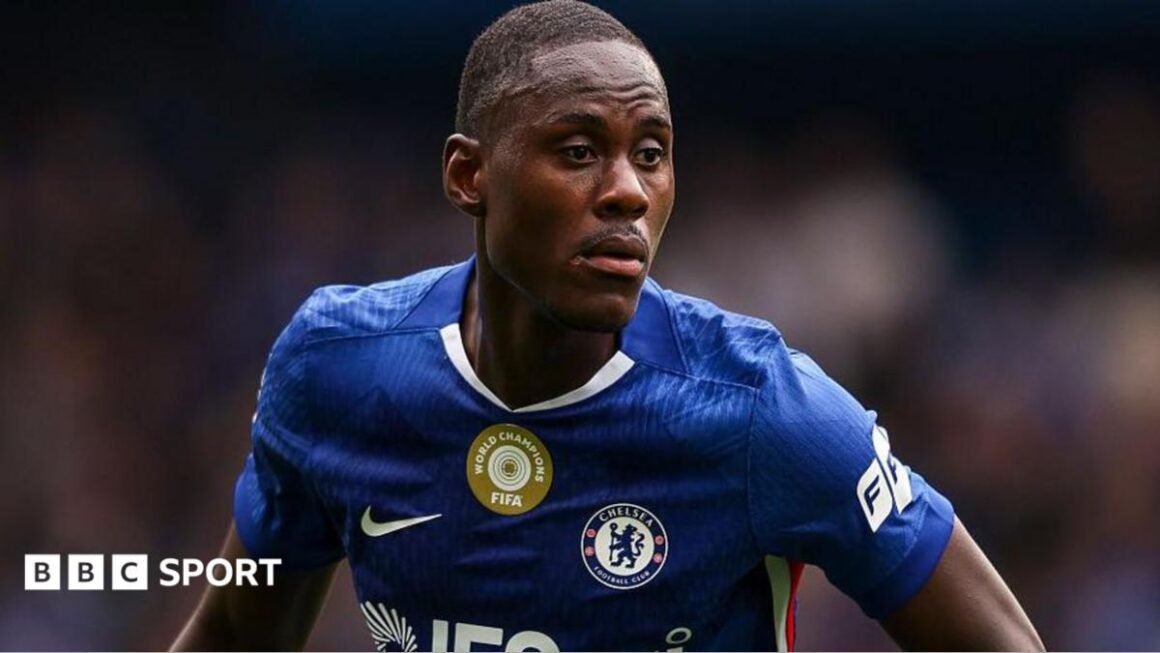 Como complete £30m… Como complete £30m…