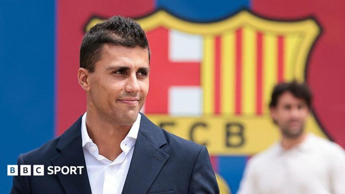 Barcelona complete £65m… Barcelona complete £65m…