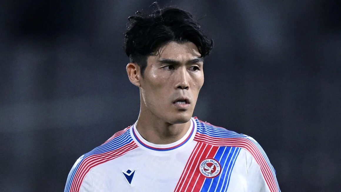 Palace Set to Sign… Palace Set to Sign…