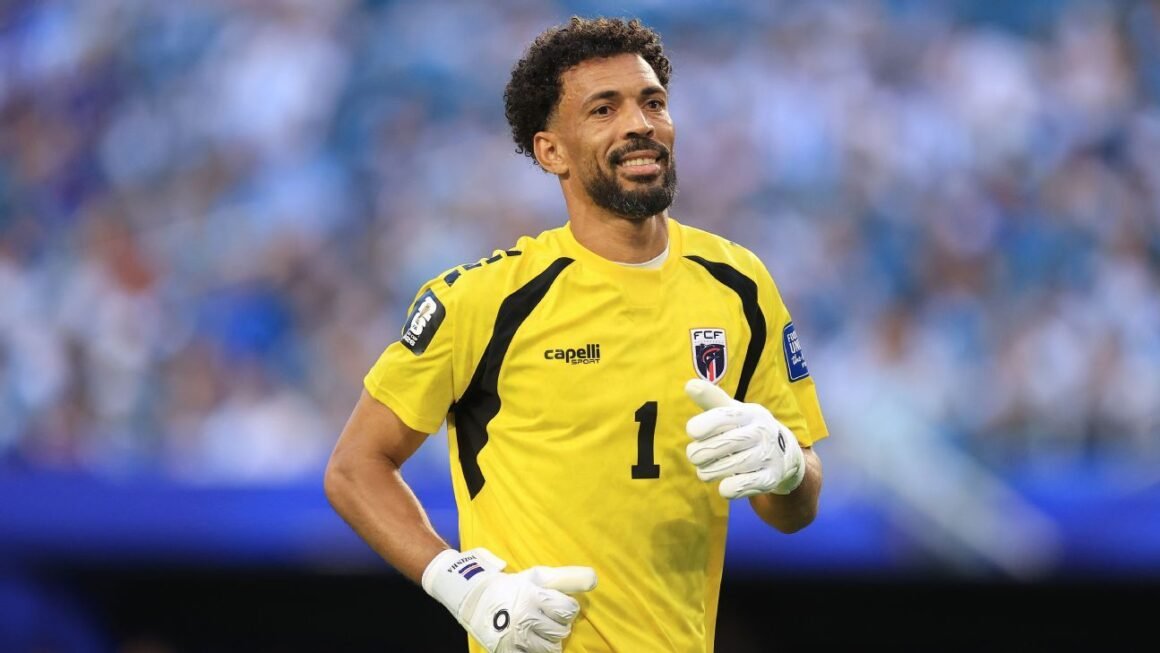 Vozinha Receives Jersey…