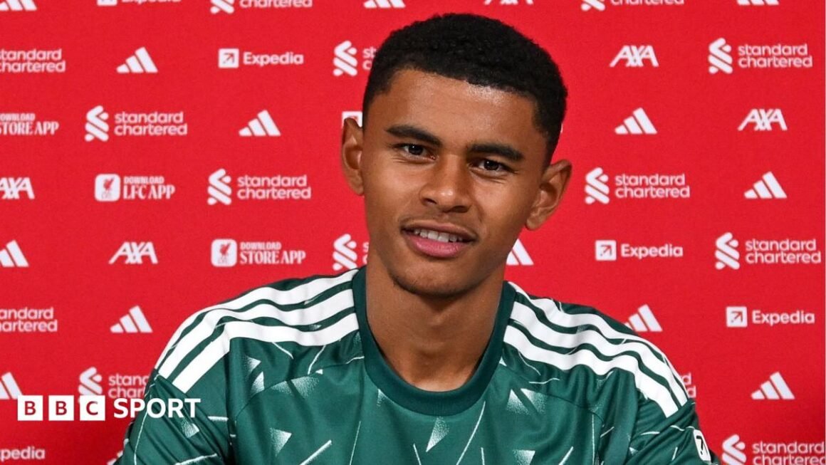 Liverpool land Lucca… Liverpool land Lucca…