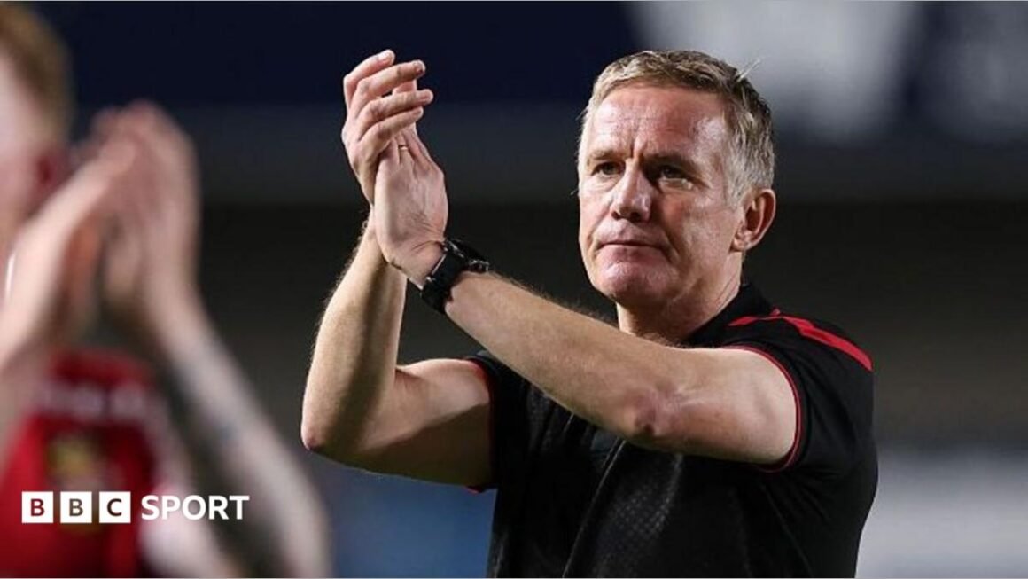 Wrexham boss Parkinson… Wrexham boss Parkinson…